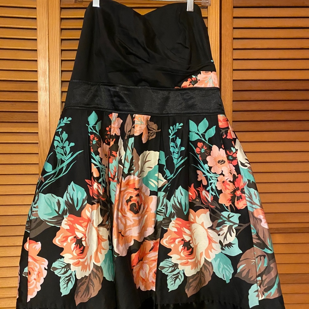 Torrid Cocktail Strapless Dress
